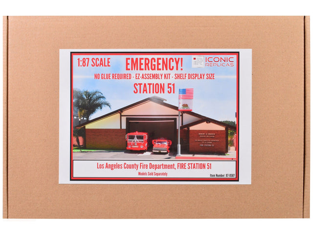 1:87 SCALE  
ICONIC EMERGENCY!  
REPLICAS  
NO GLUE REQUIRED - EZ-ASSEMBLY KIT - SHELF DISPLAY SIZE  
STATION 51  

Los Angeles County Fire Department, FIRE STATION 51  
Models Sold Separately  
Item Number: 87-0587