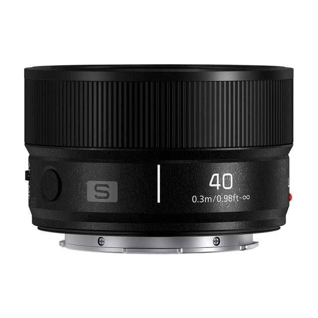Front. Panasonic - Panasonic LUMIX S 40mm f/2 Compact Prime L-Mount Lens (Black) - Black.