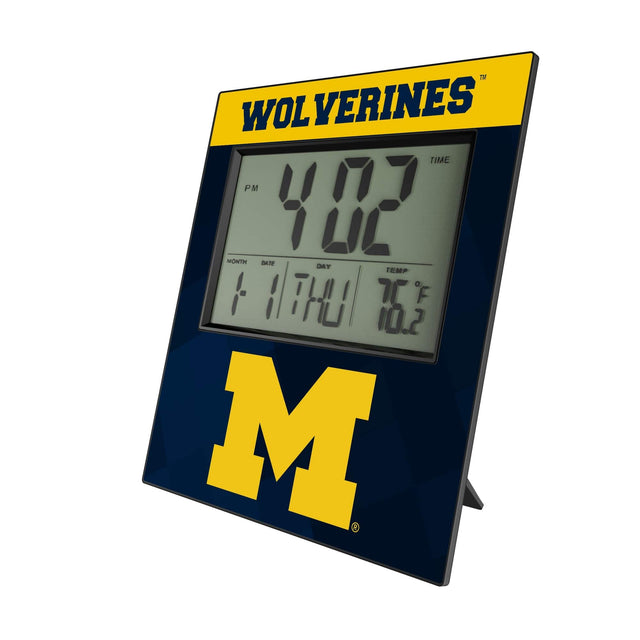 WOLVERINES TIME PM 4:02 MONTH 1 DATE 17 DAY THU TEMP 76.2 F