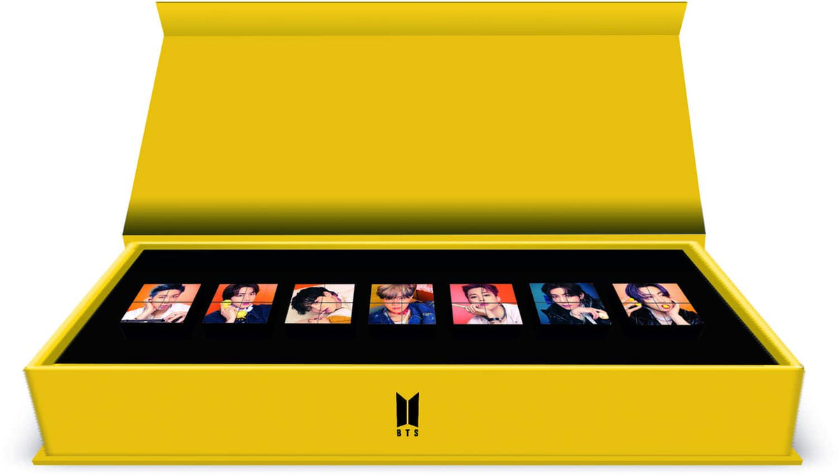 PopMarket - BTS - Butter - Keychain Cube Set, incl. 7 Keyrings, Photo Cards & Photo Stand - COLLECTIBLES - Multicolor