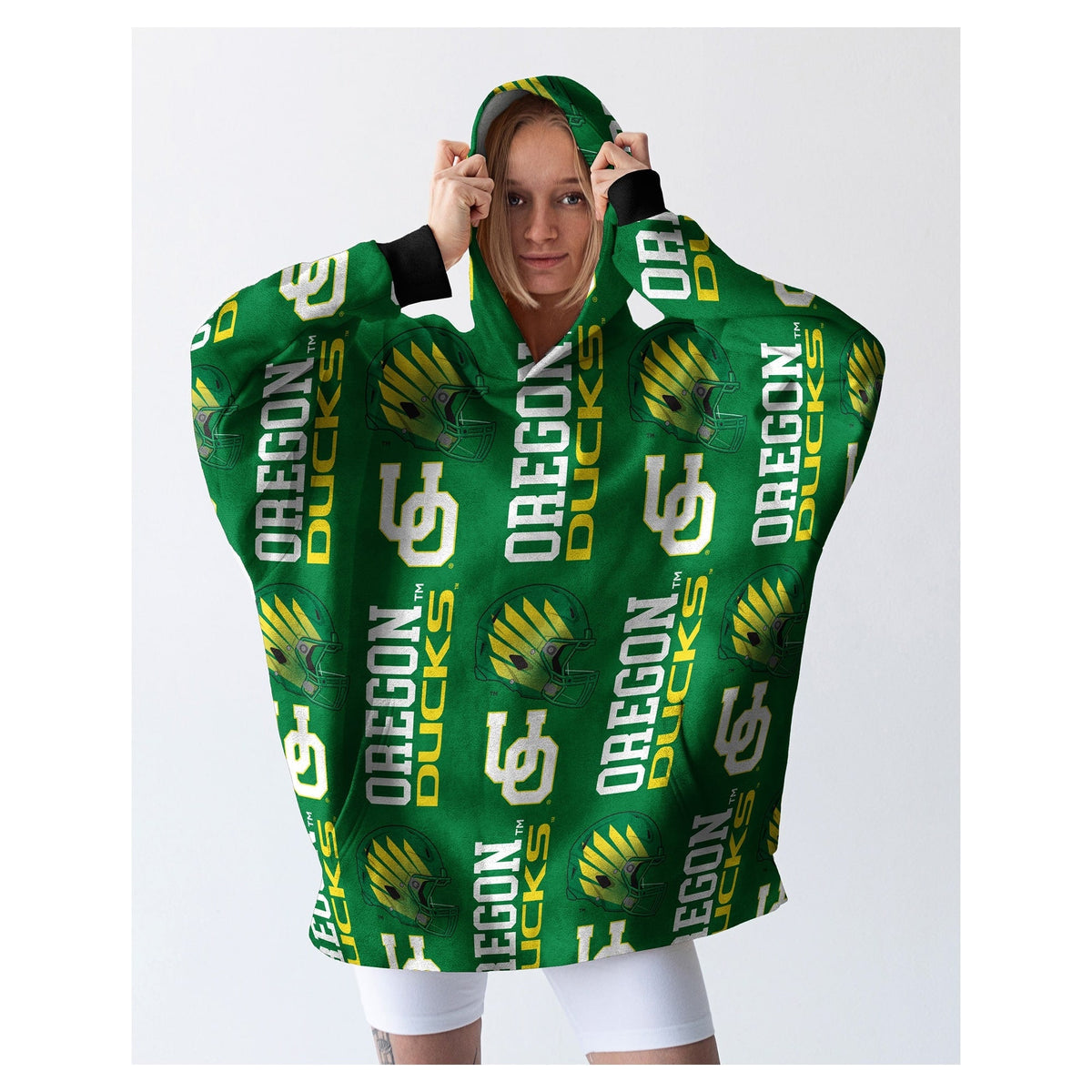 Pegasus - Oregon Ducks Homefield Repeat Logo Wearable Hooded Blanket - Multicolor