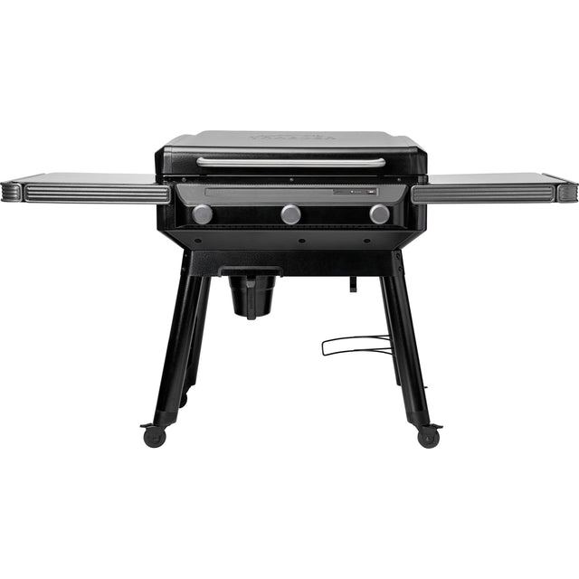 Angle. Traeger Grills - Flatrock Flat Top Gas Grill - Black.